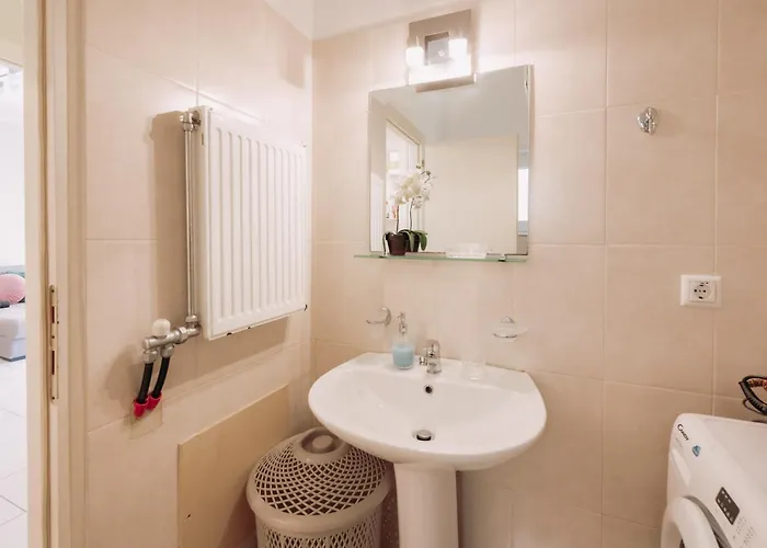 Minute House * Ретимно